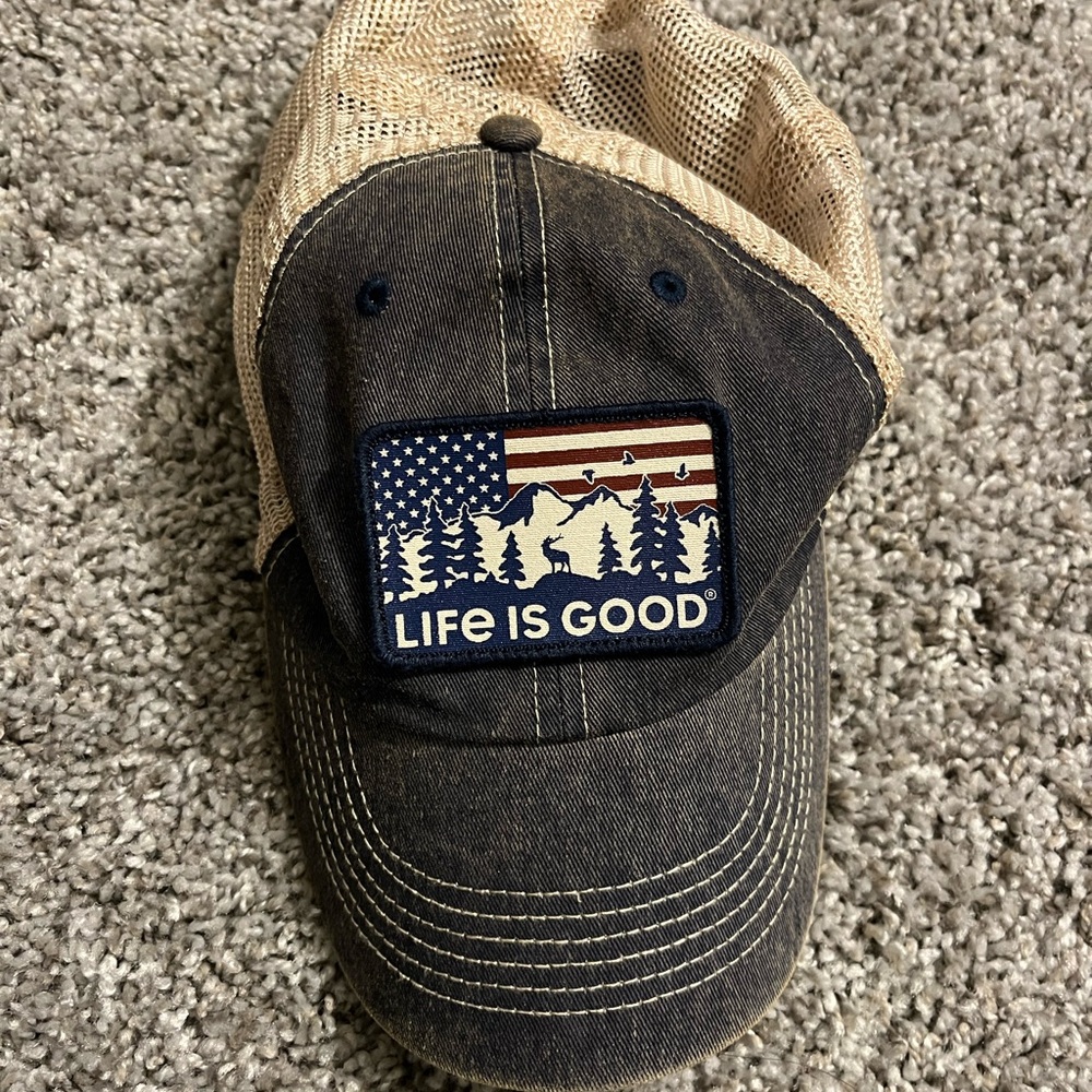 Life is good truckers hat